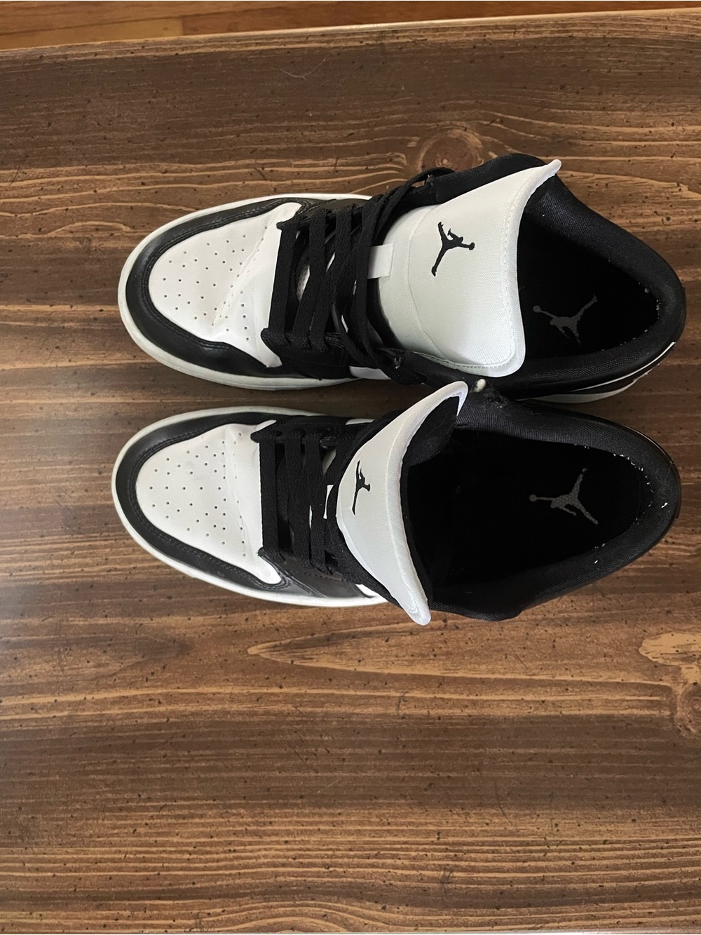 Jordan 1 Low Top Panda Sneakers White and Black - Picture 4 of 5